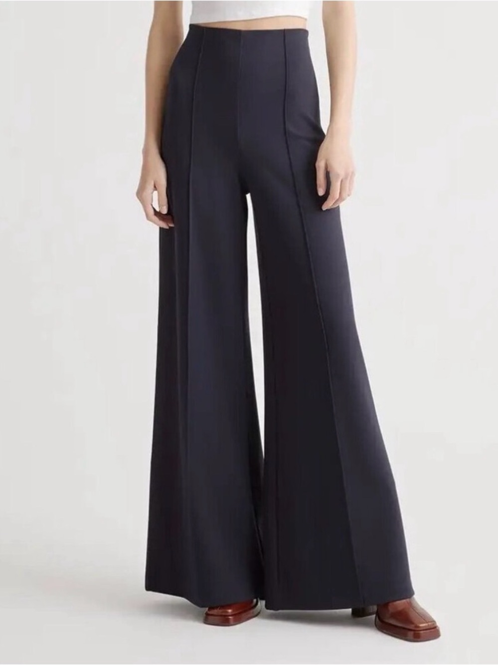 Quince Women's Navy Blue Ultra-Stretch Super Wide Leg Ponte Pants sz M NWT 32"